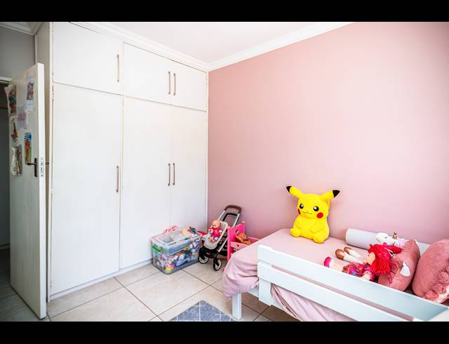 4 BEDROOM FREESTANDING TO LET IN TABLE VIEW